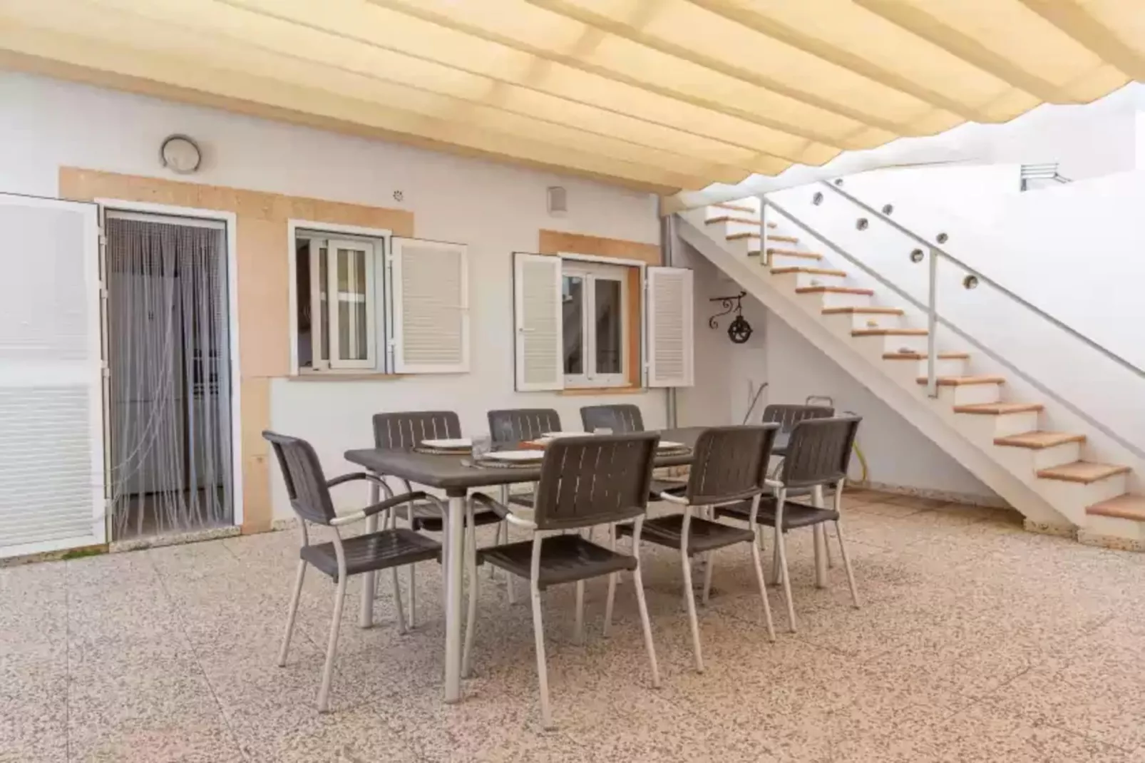 Vent De Xaloc-Dining room