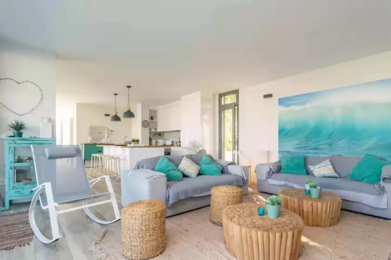 Casa Del Mar-Living room