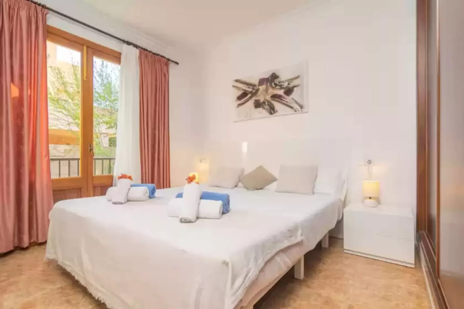 Pomeres 9-Bedroom