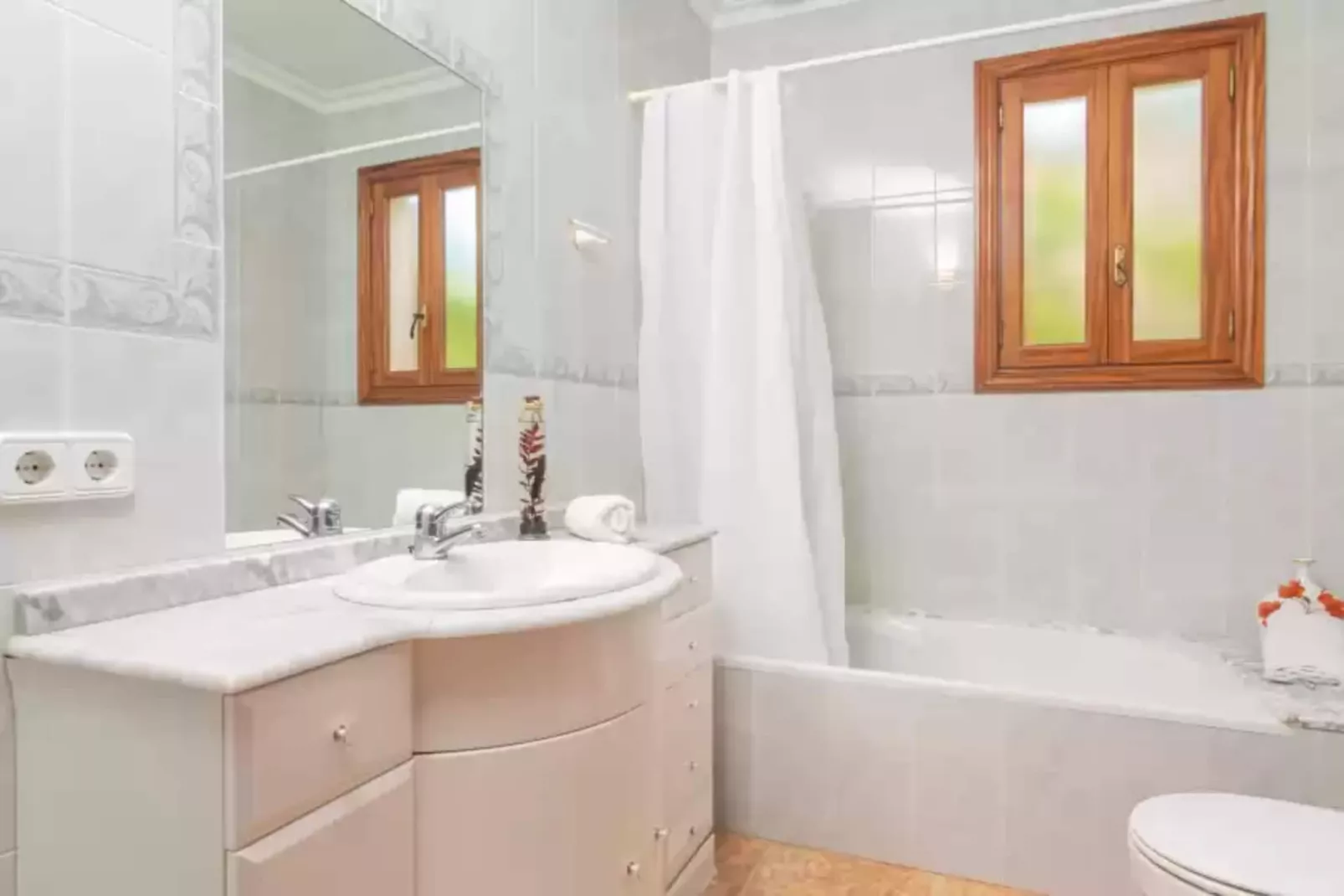 Pomeres 9-Bathroom
