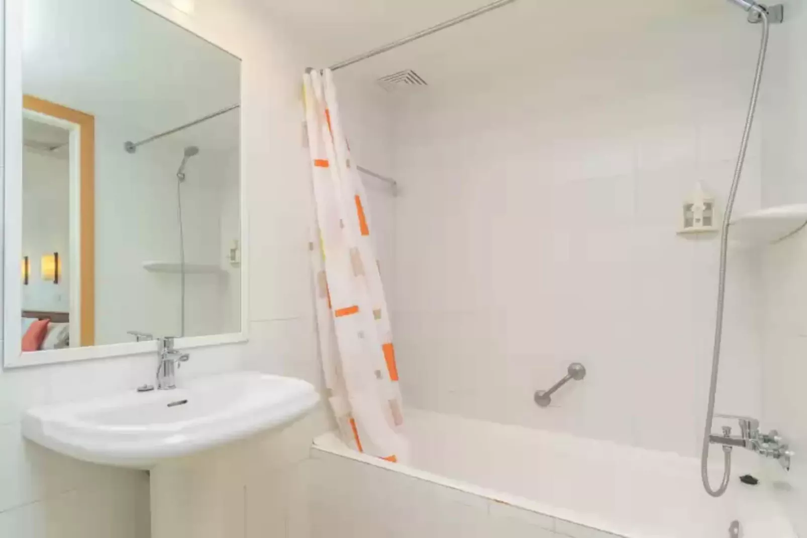 Tampa Bay V3b3-Bathroom