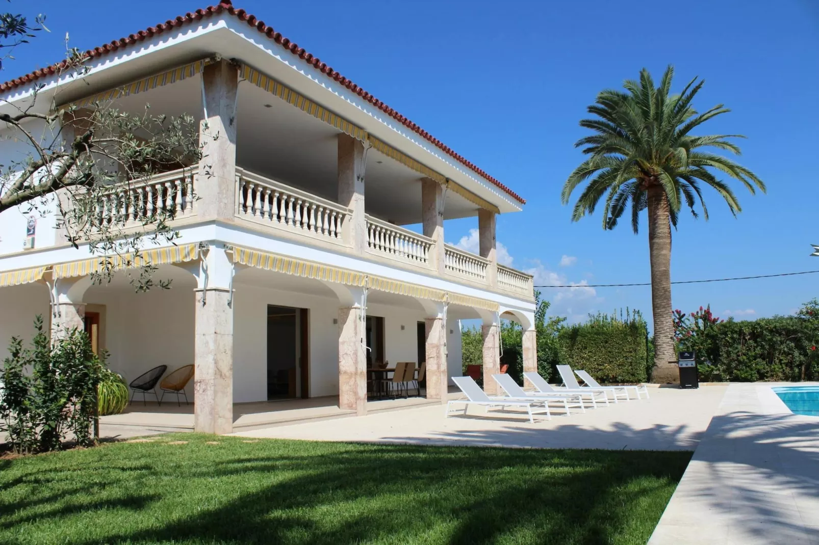Can Raime-Exterior summer