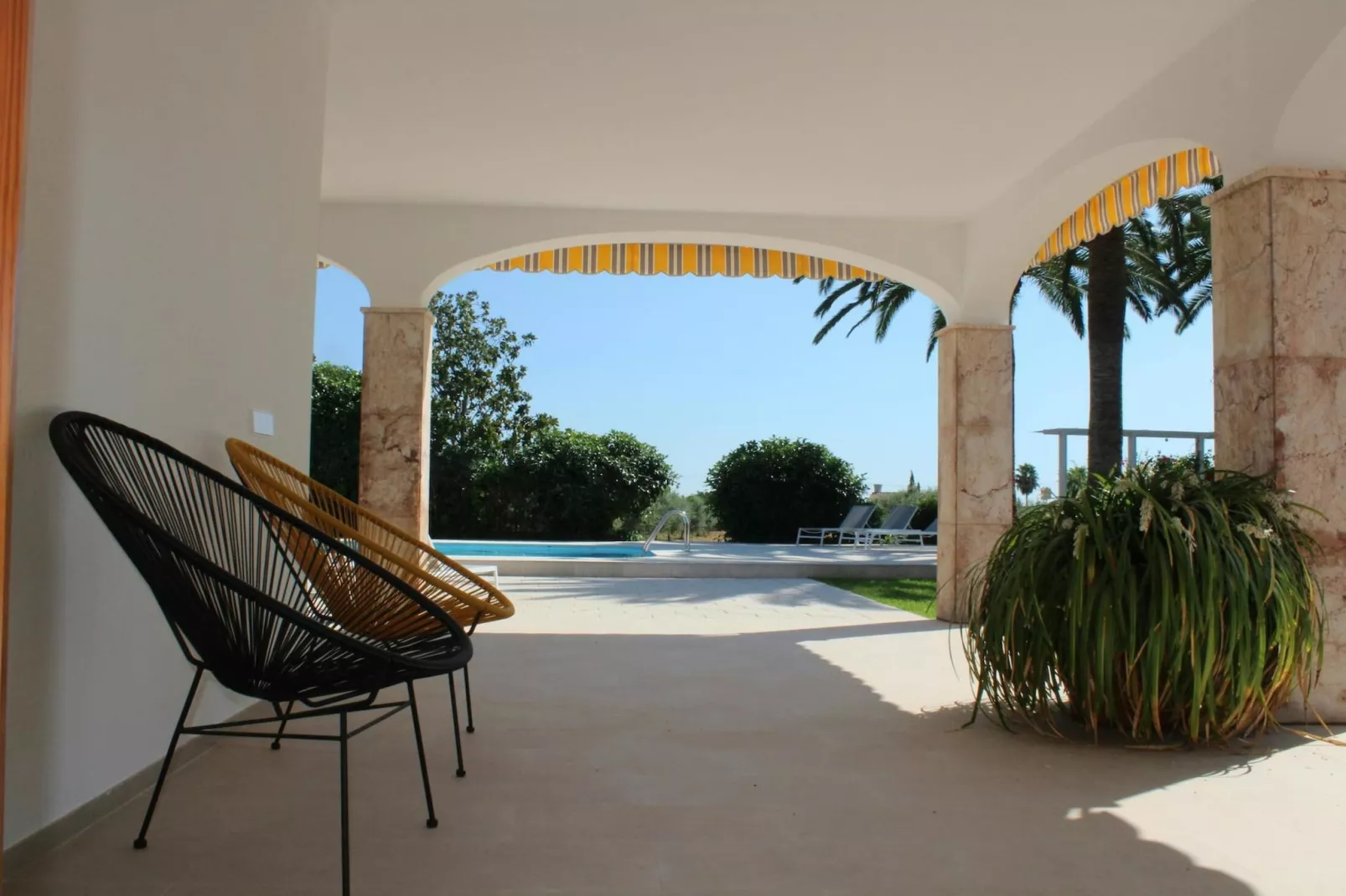 Can Raime-Terrace balcony