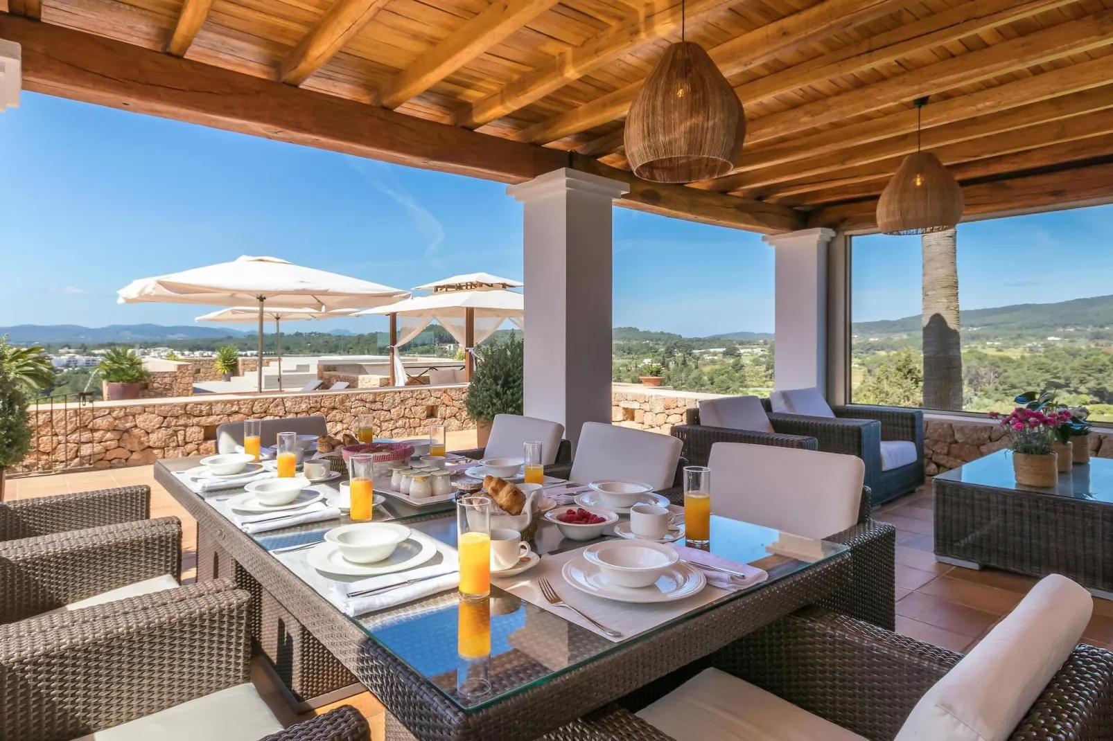 Can Tierra-Dining room
