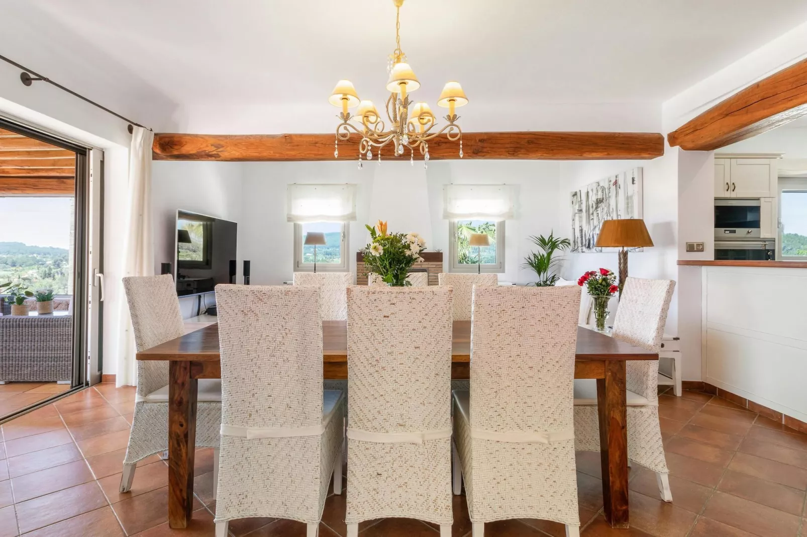 Can Tierra-Dining room