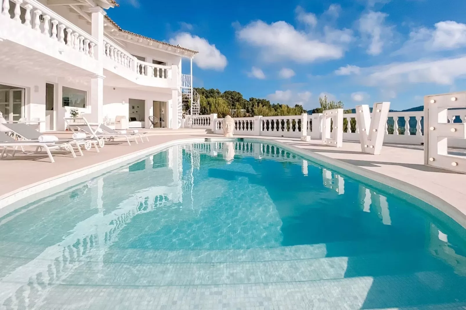Villa Calypso-Exterior summer