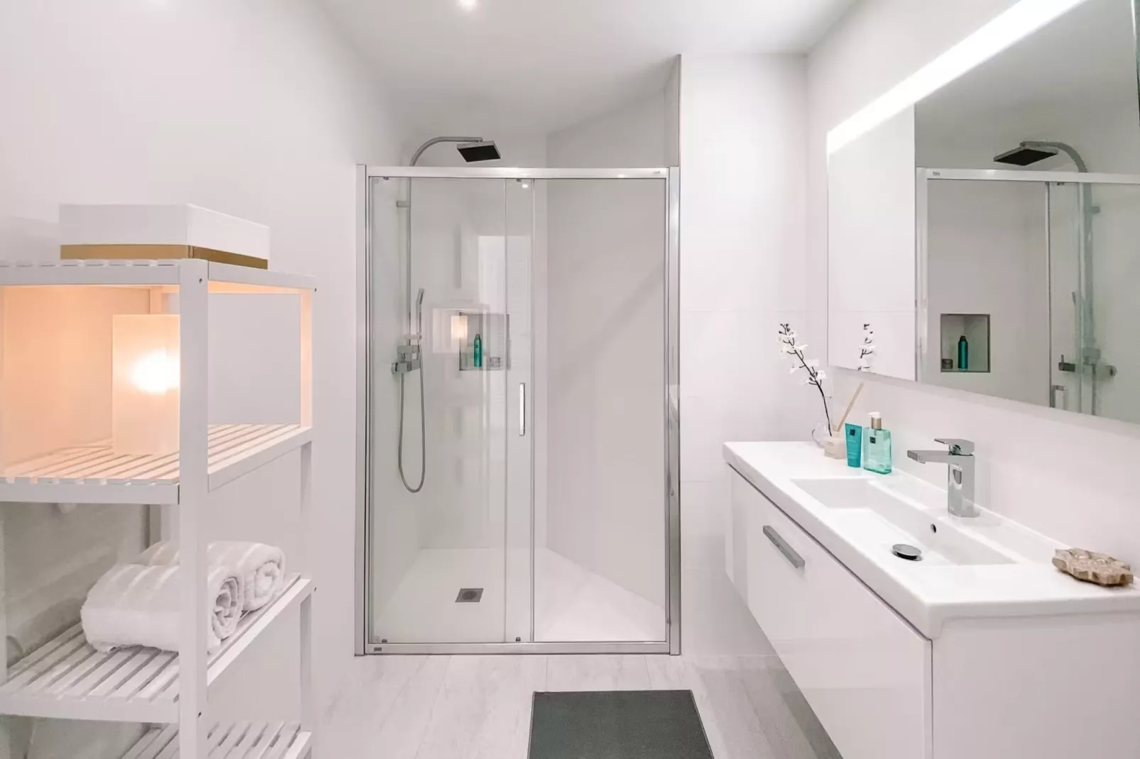 Villa Calypso-Bathroom