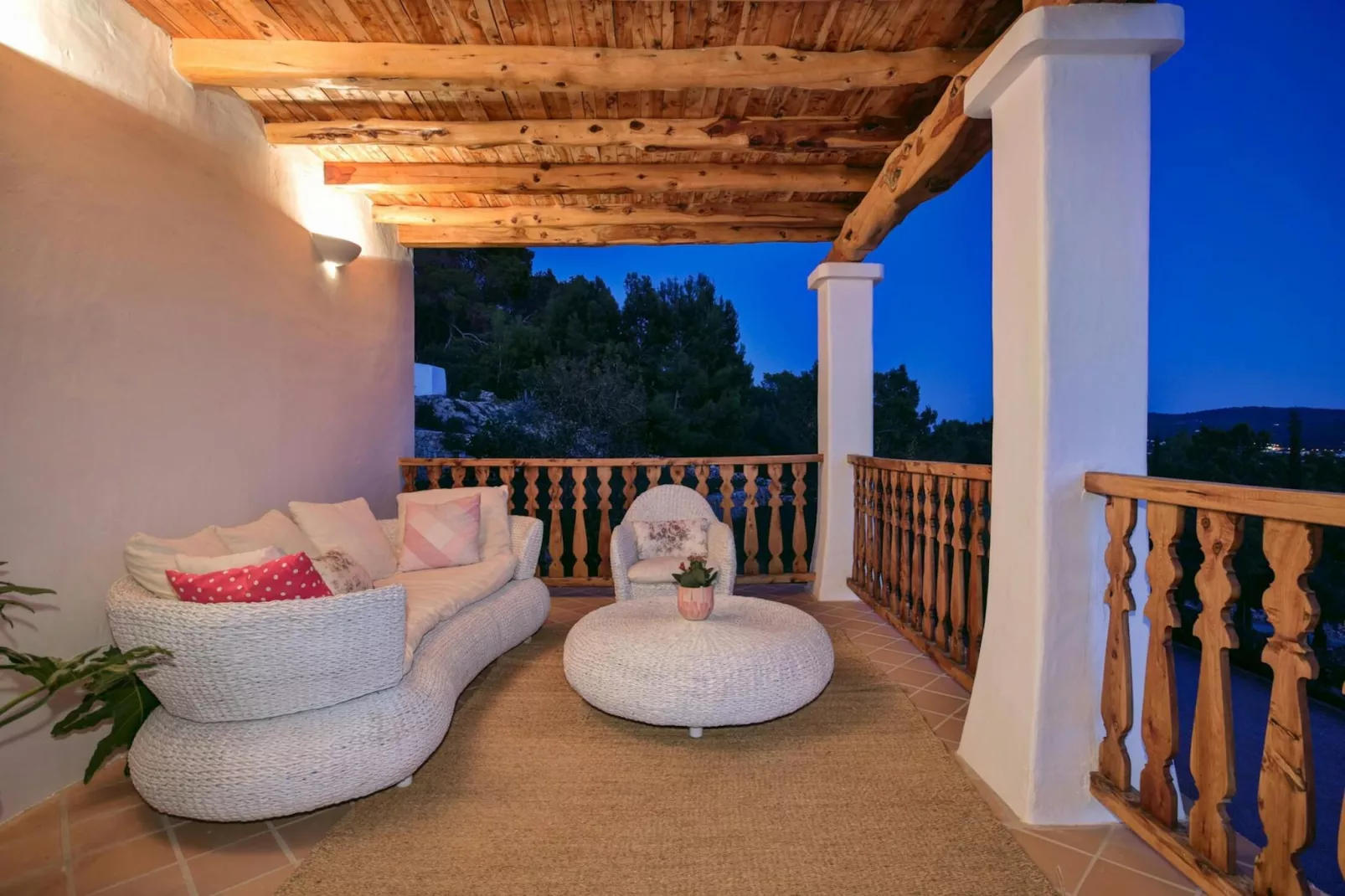 Can Rosetta-Terrace balcony