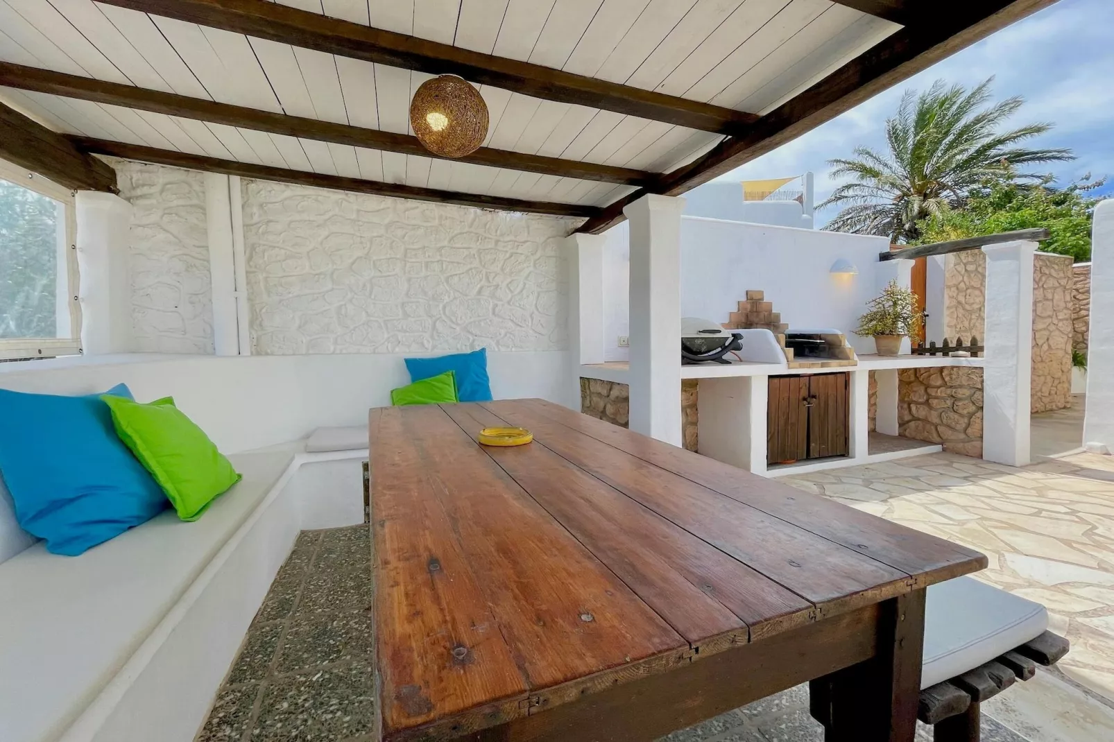 Can Elissa-Terrace balcony