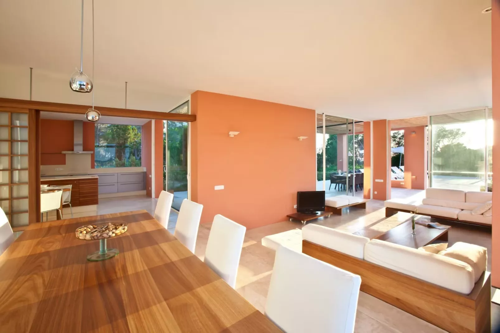 Pep Calo-Dining room