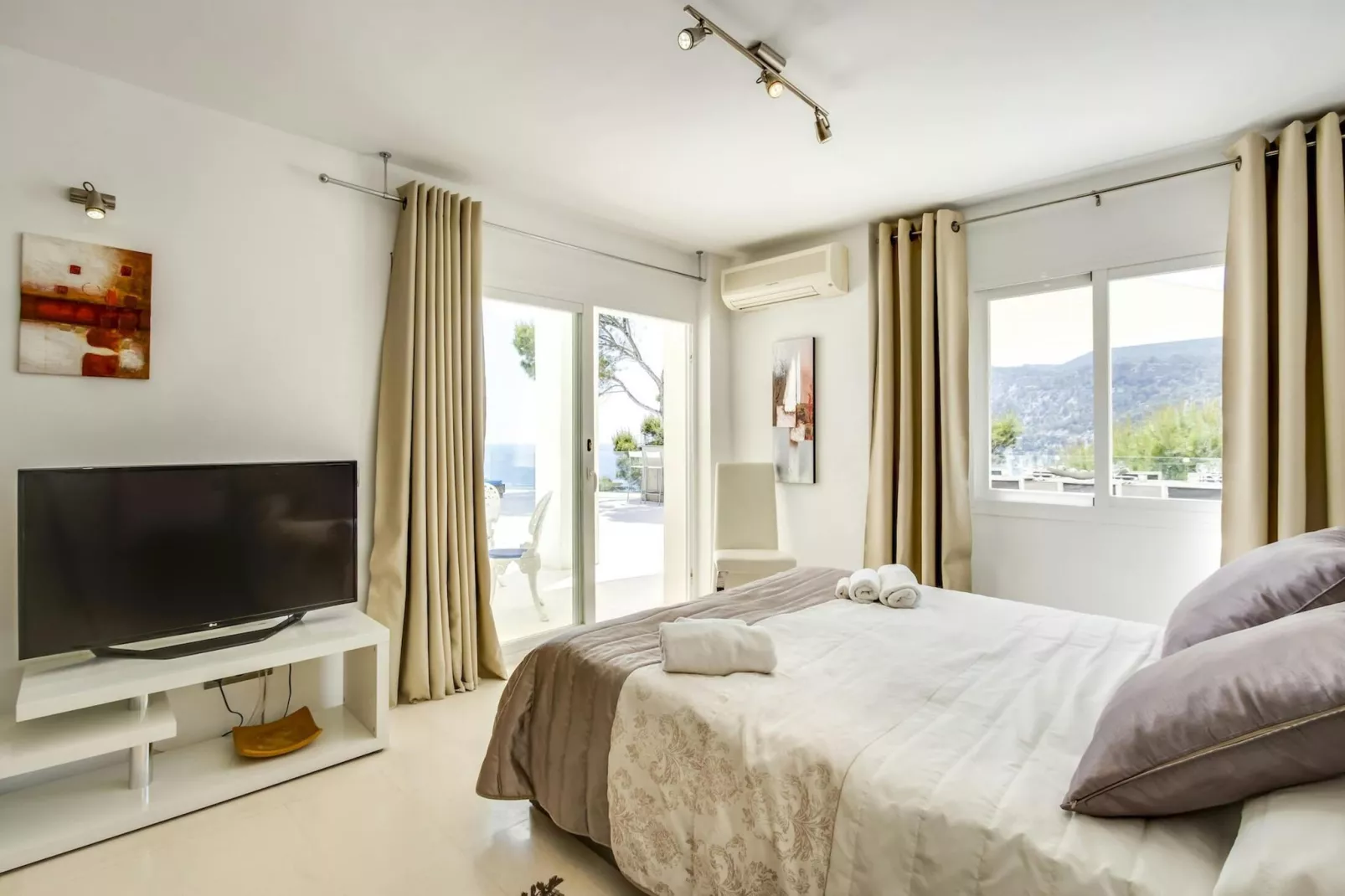 La Villa Es Cubells-Chambre