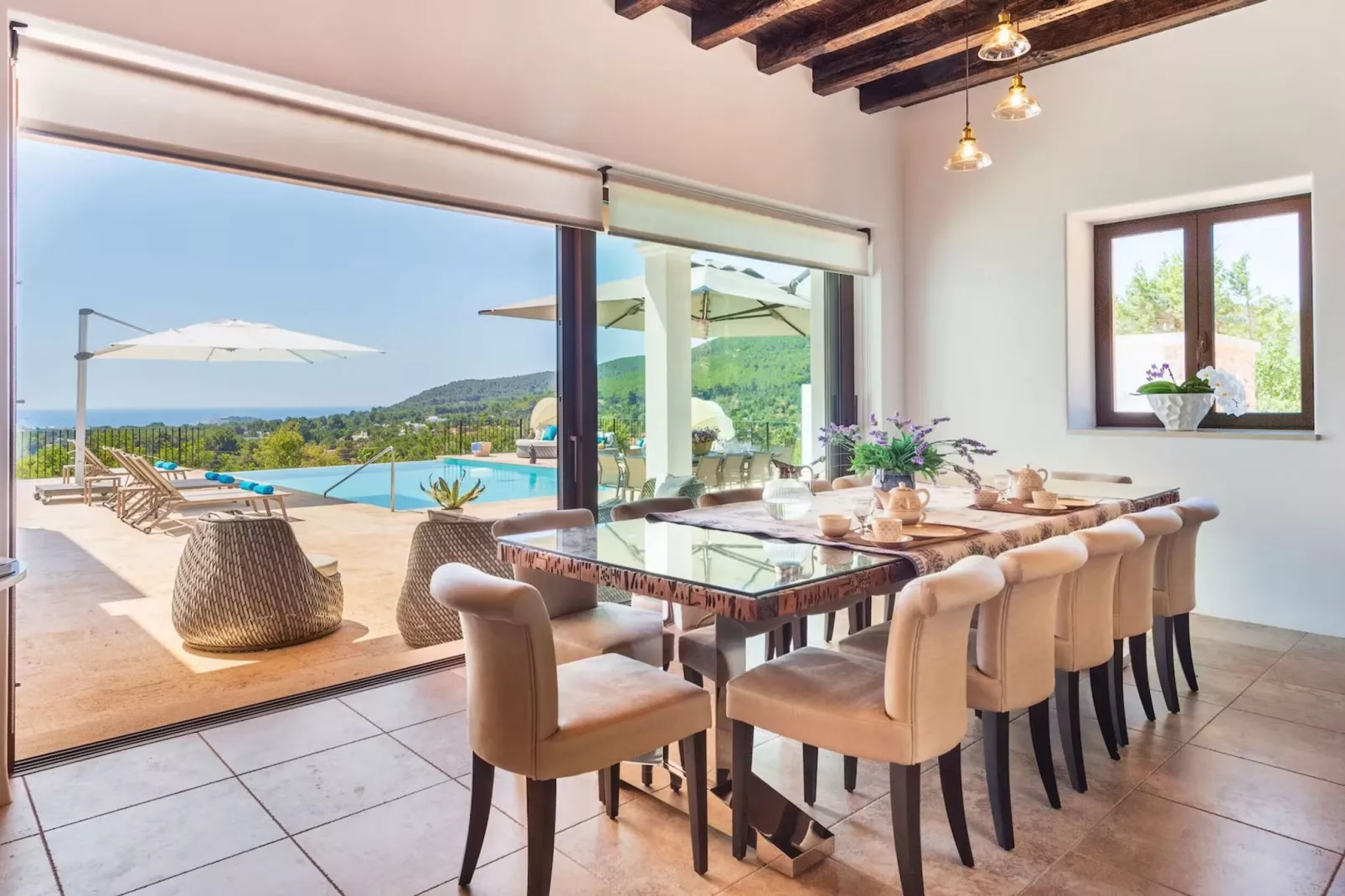 Sunrise-Dining room