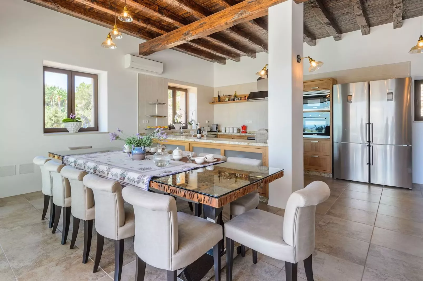 Sunrise-Dining room