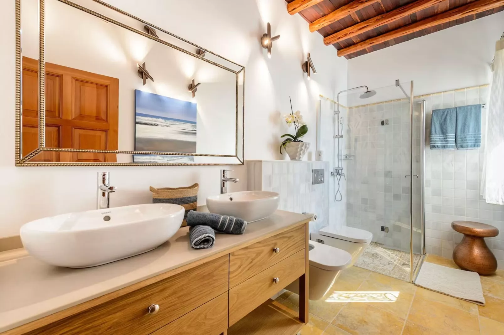 Sunrise-Bathroom