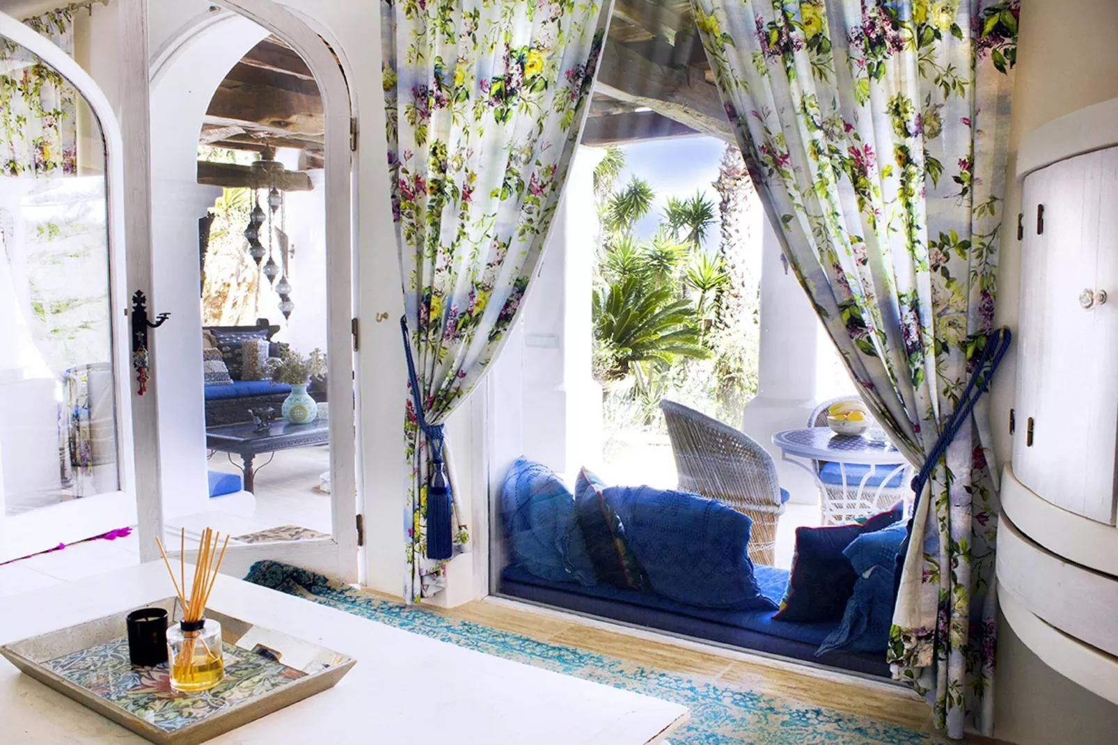 Can Arte-Living room
