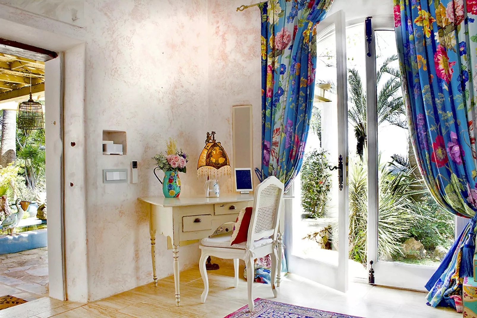 Can Arte-Terrace balcony