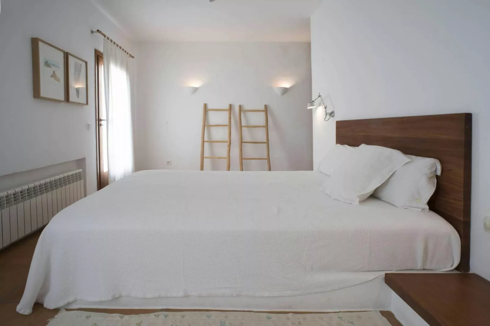 Can Perez-Bedroom