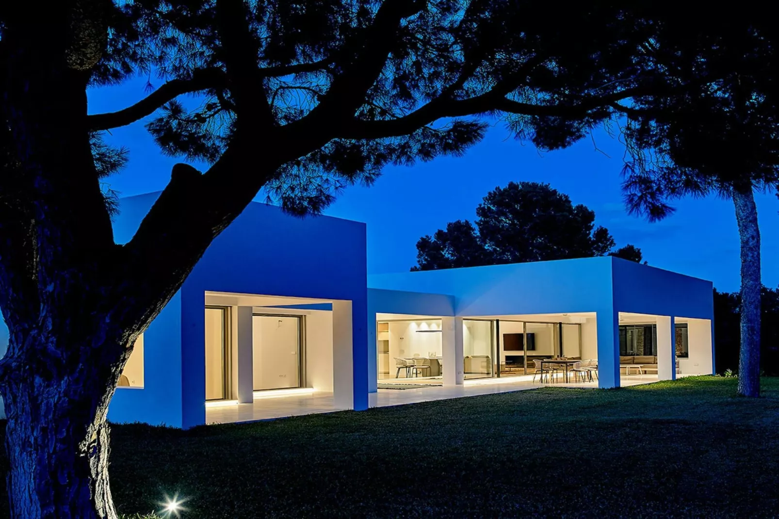 Can Taurino-Exterior summer