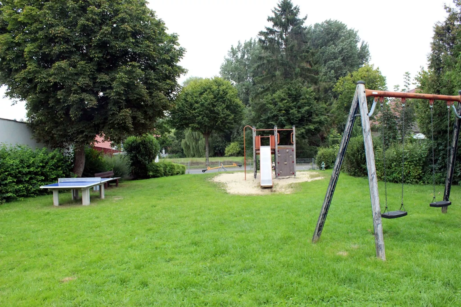 Gemütliche Ferienwohnung Blomberg-Gardens summer