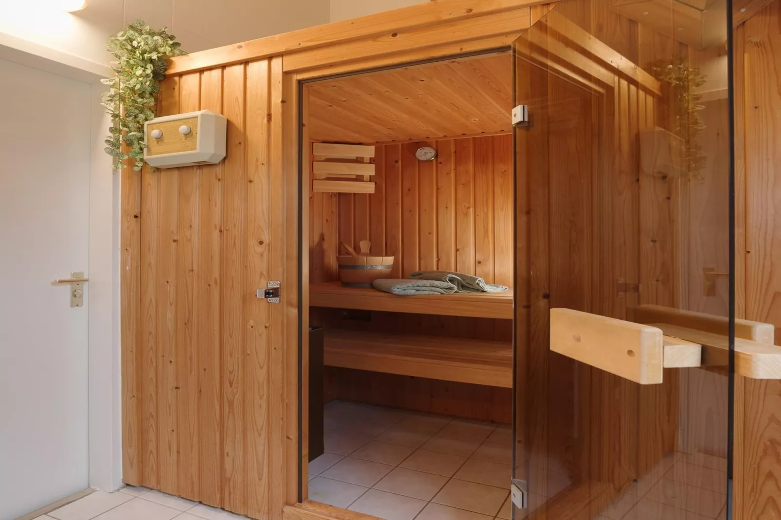 Villapark De Oesterbaai 31-Bathroom