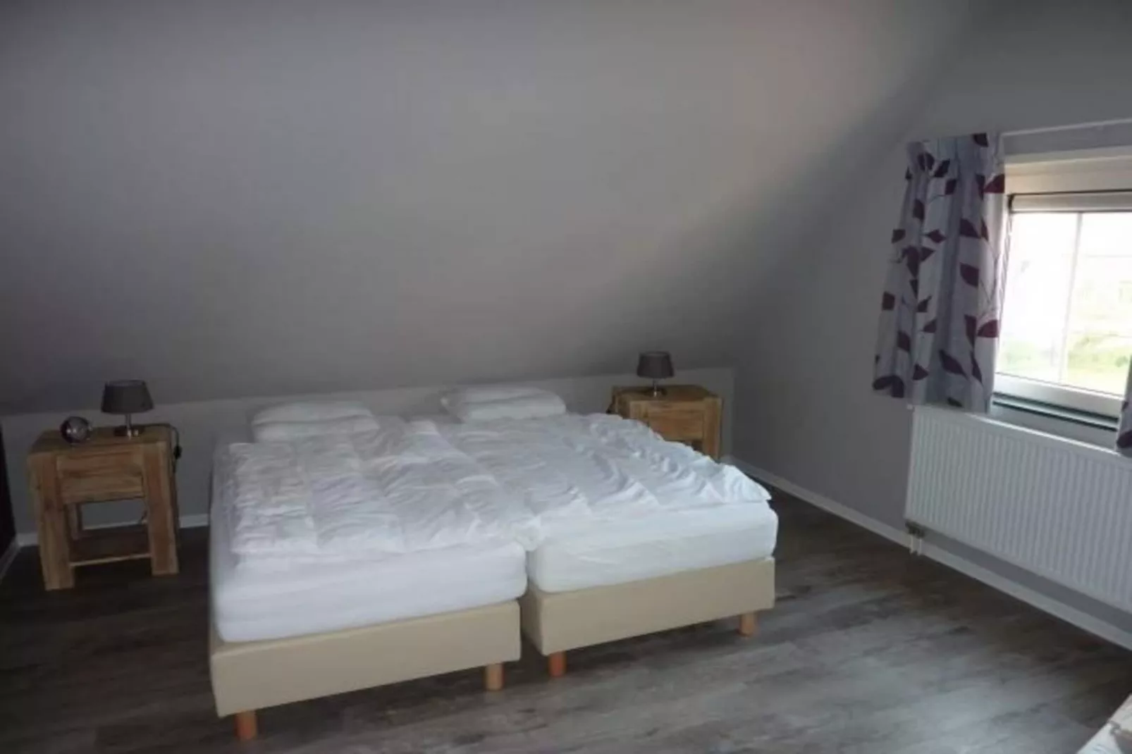 Landgoed de Lente 28 Tulp Breskens-Bedroom
