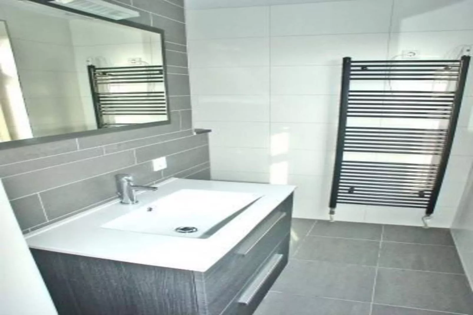 Landgoed de Lente 32 Sneeuwklokje Breskens-Bathroom