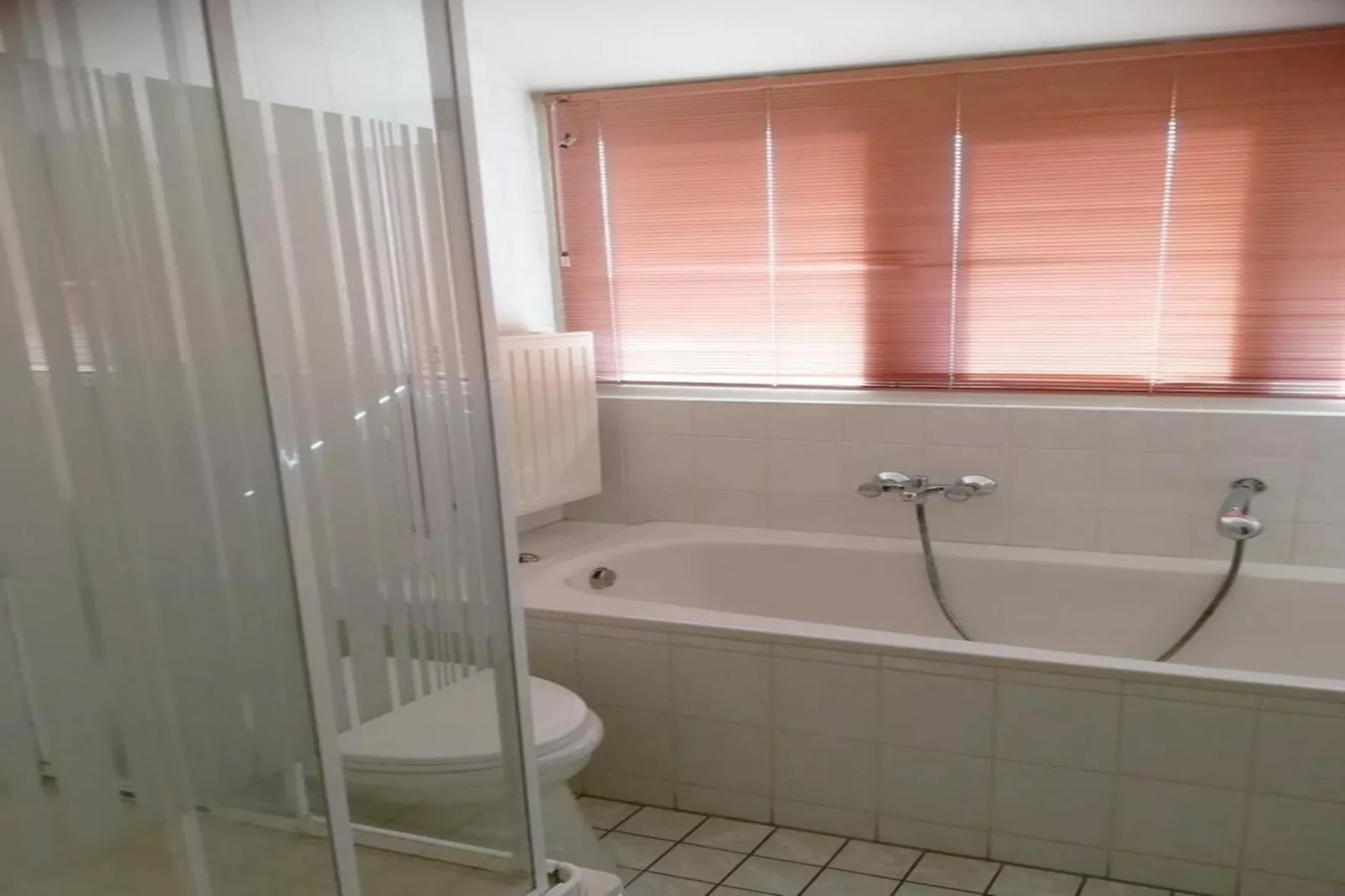 Scheldeveste 153 Zwin Breskens-Bathroom