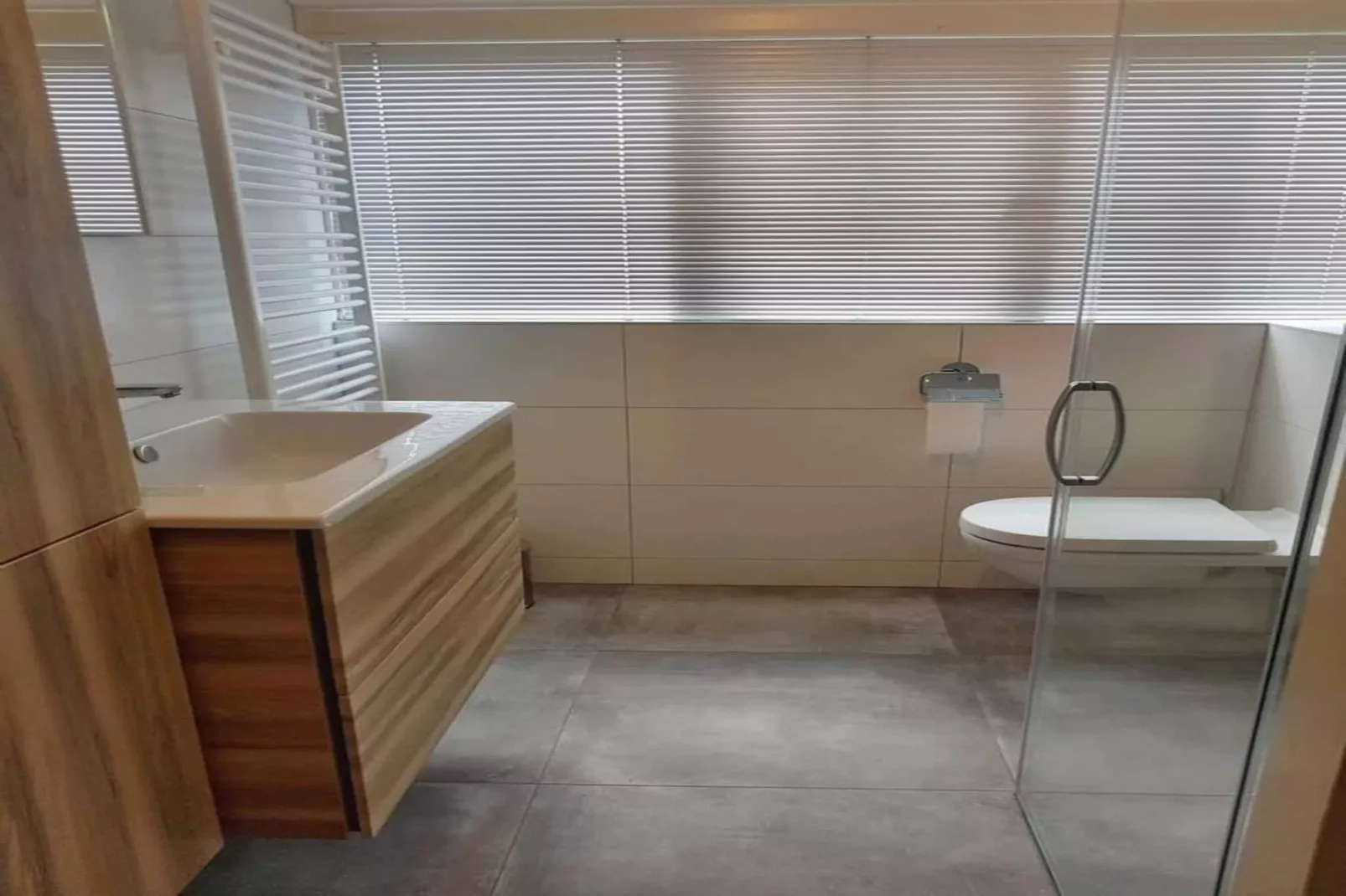 Scheldeveste 228 Zwin Breskens-Bathroom