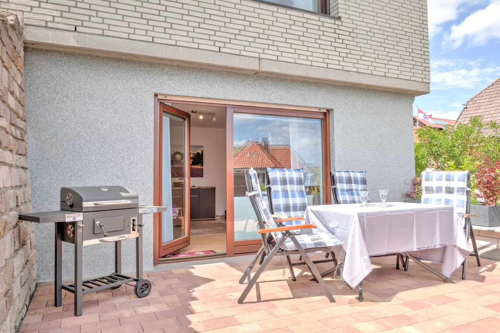 Aurelia-Terrace balcony