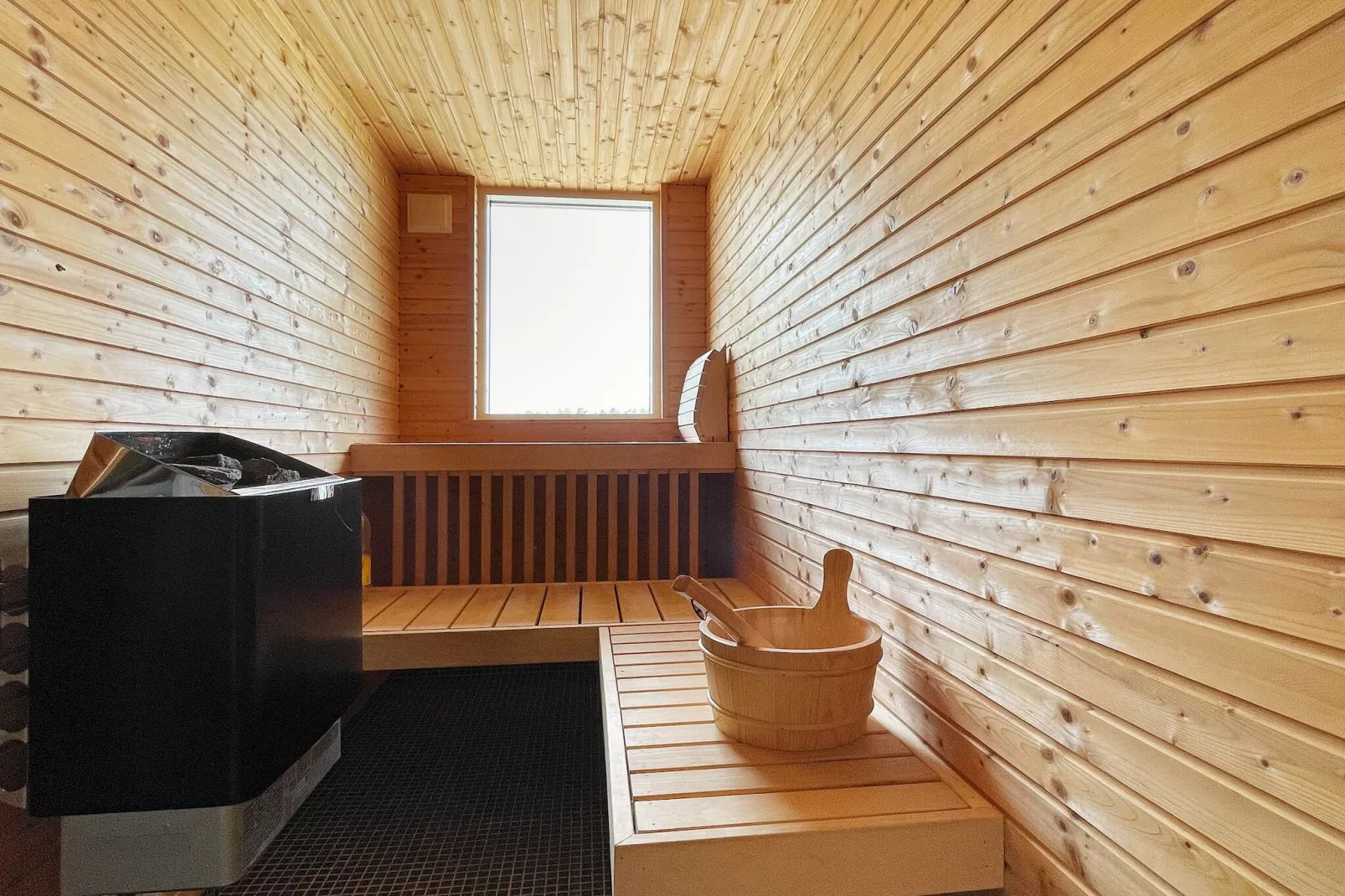 6 person holiday home in VALDERMARSVIK-Sauna