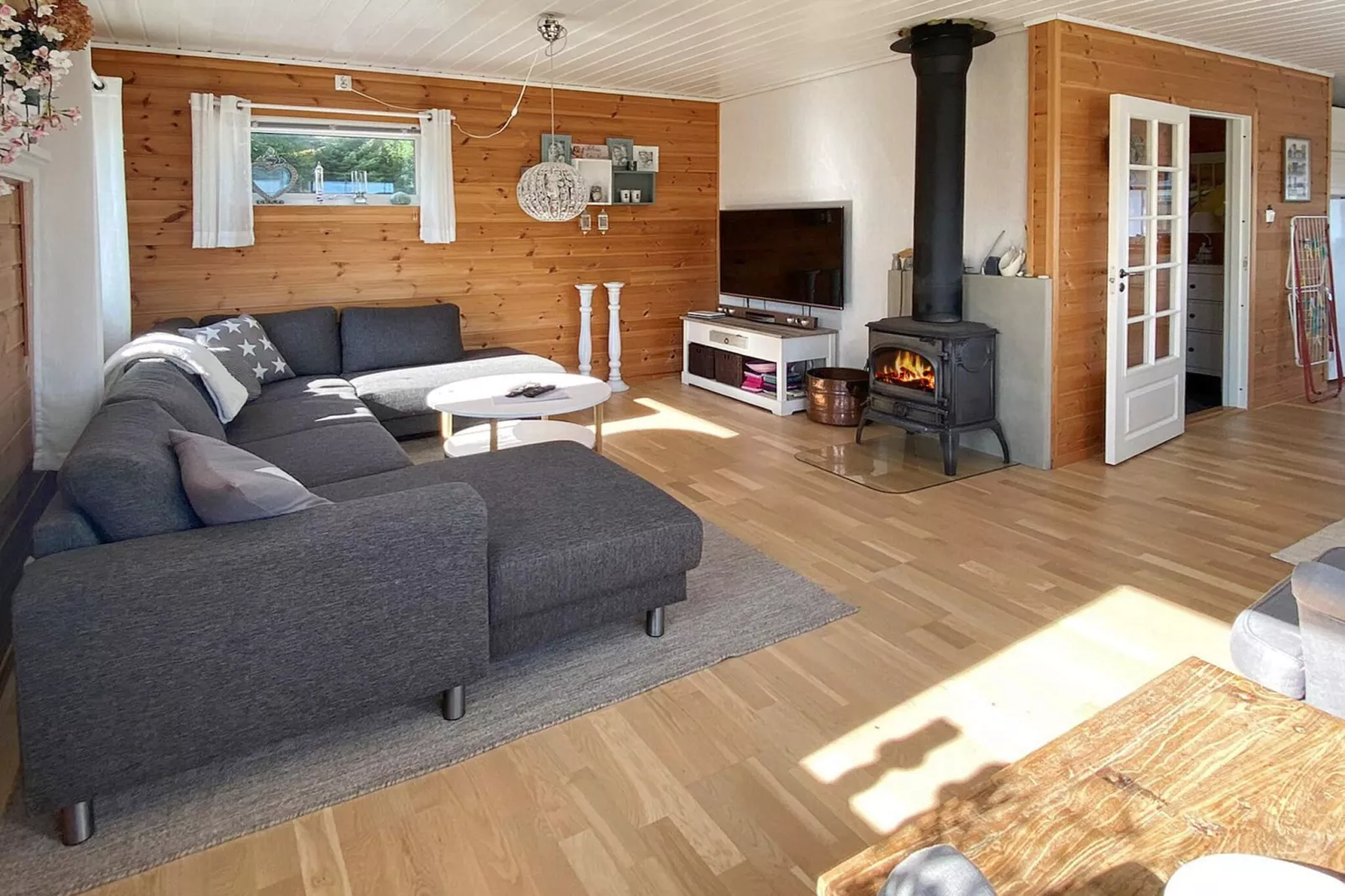 8 person holiday home in Tau