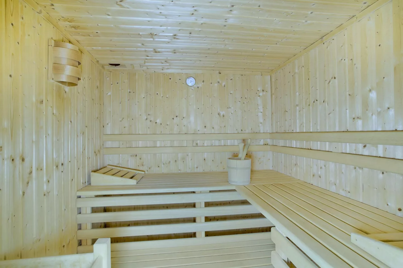 Schöneben Chalet  't Hoge Loo-Bathroom