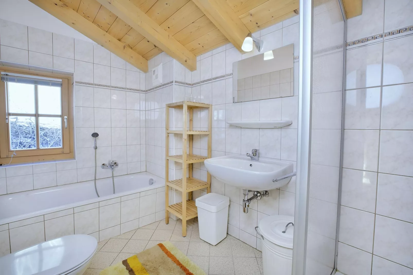 Schöneben Chalet  't Hoge Loo-Bathroom
