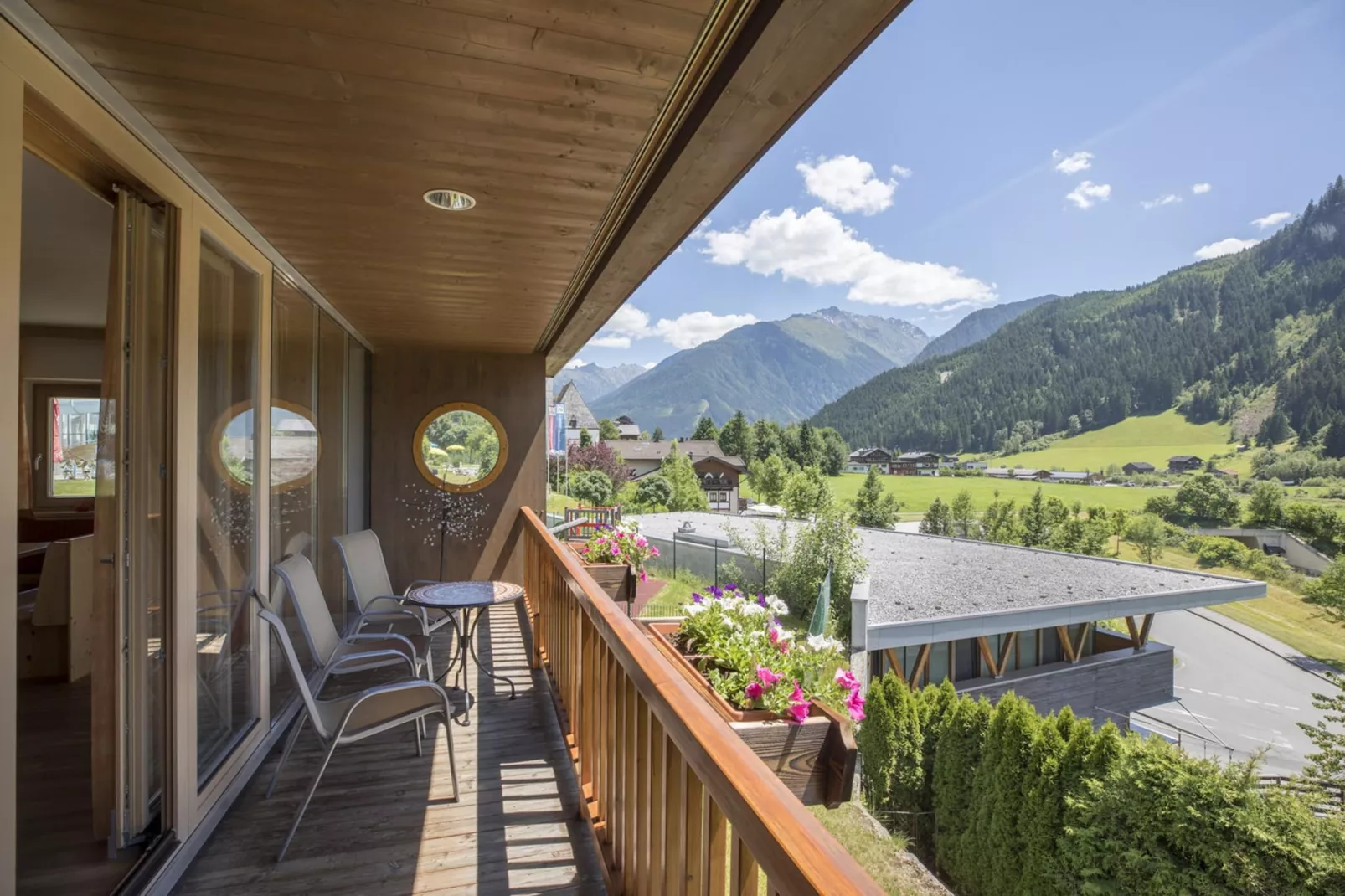 Schöneben Haus Sonneck-Balcon-terrasse