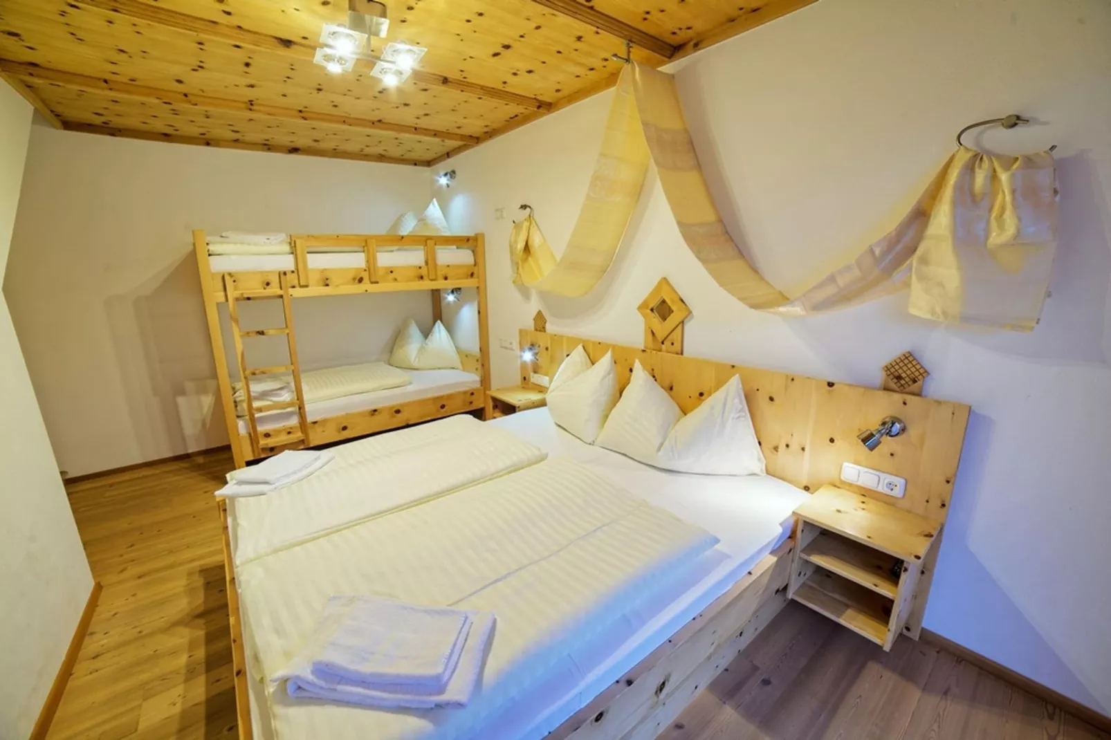 Schöneben Haus Elisabeth-Bedroom