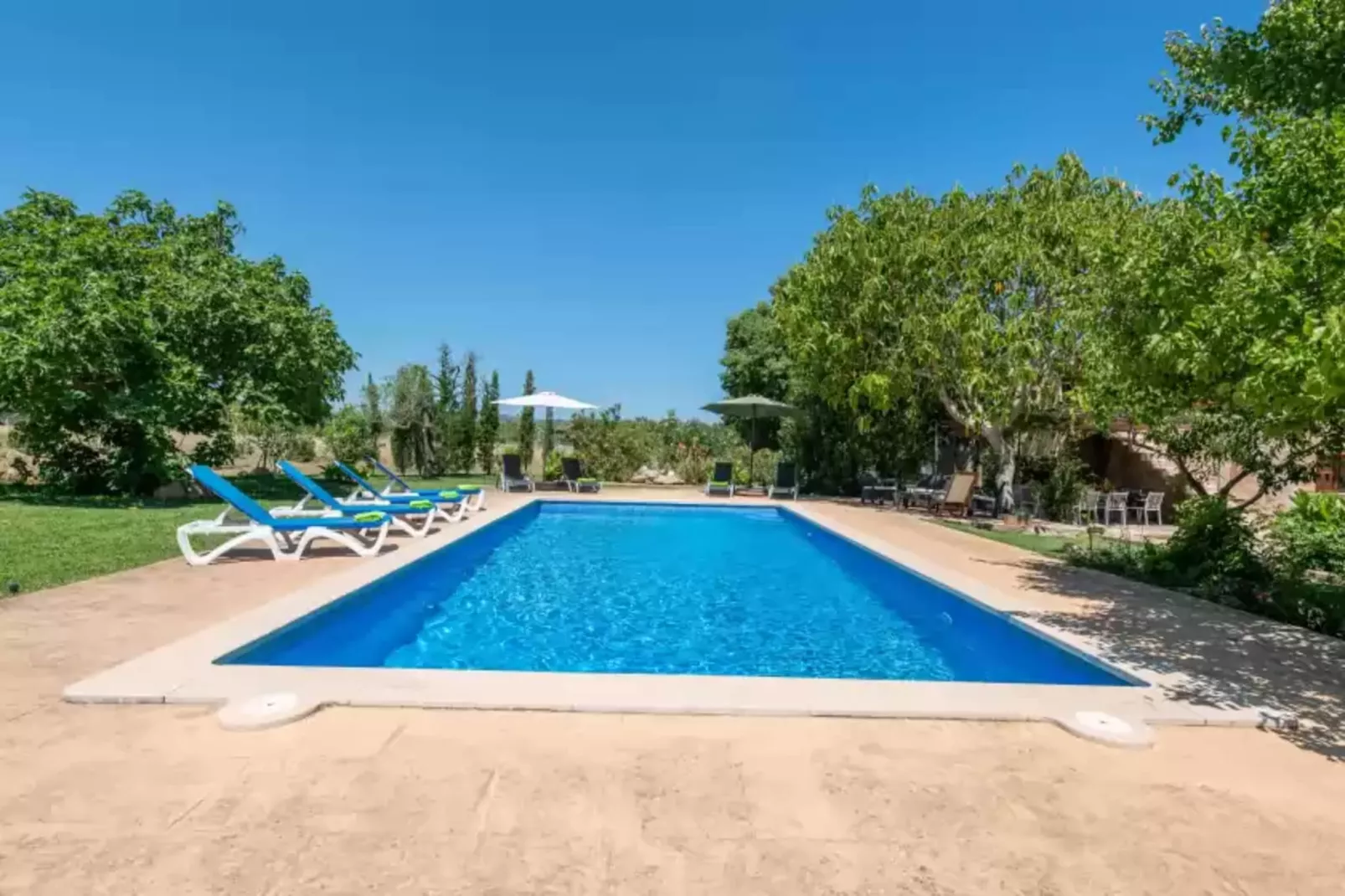 Can Sua-Pool