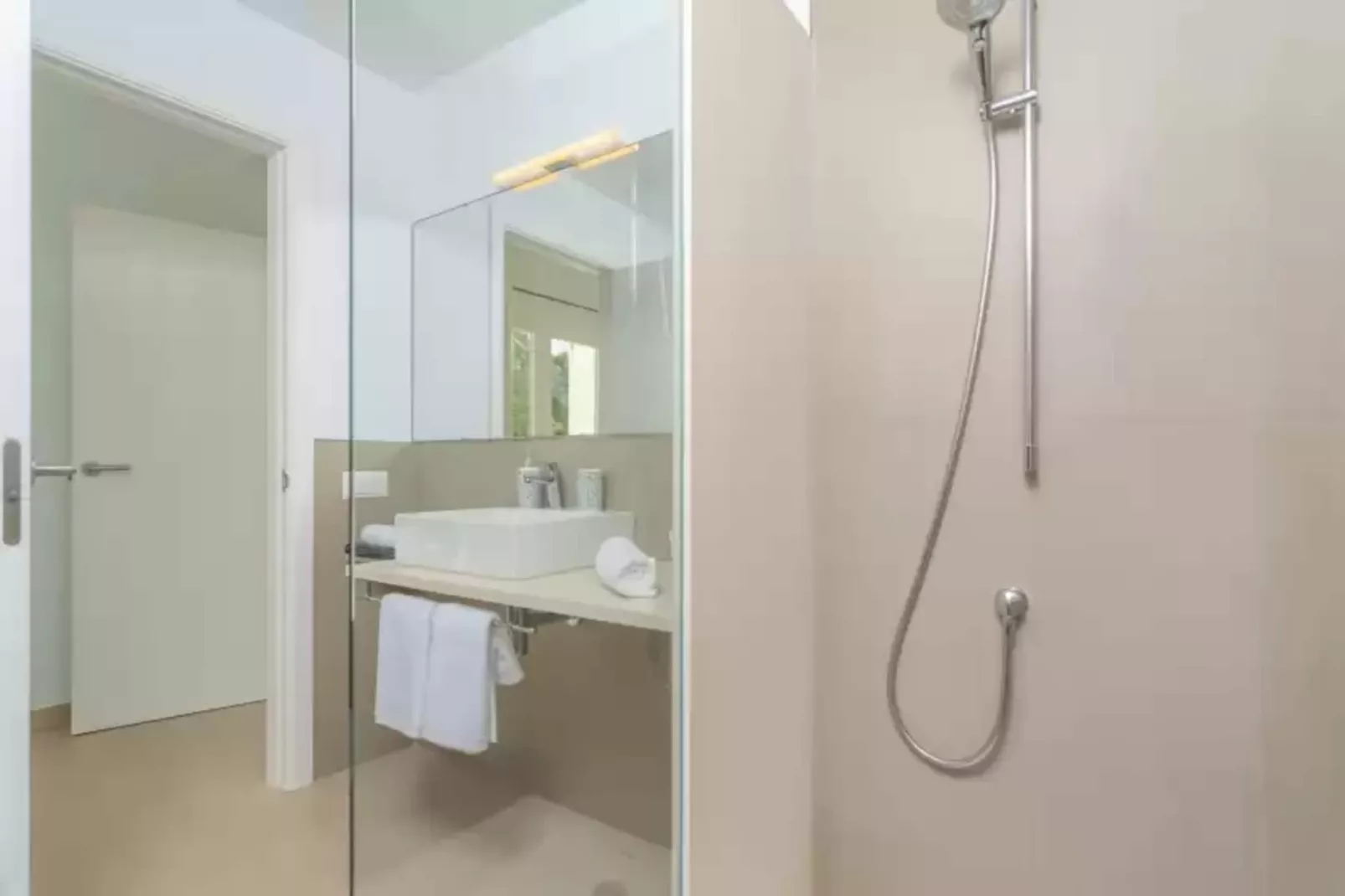 Carritx-Bathroom