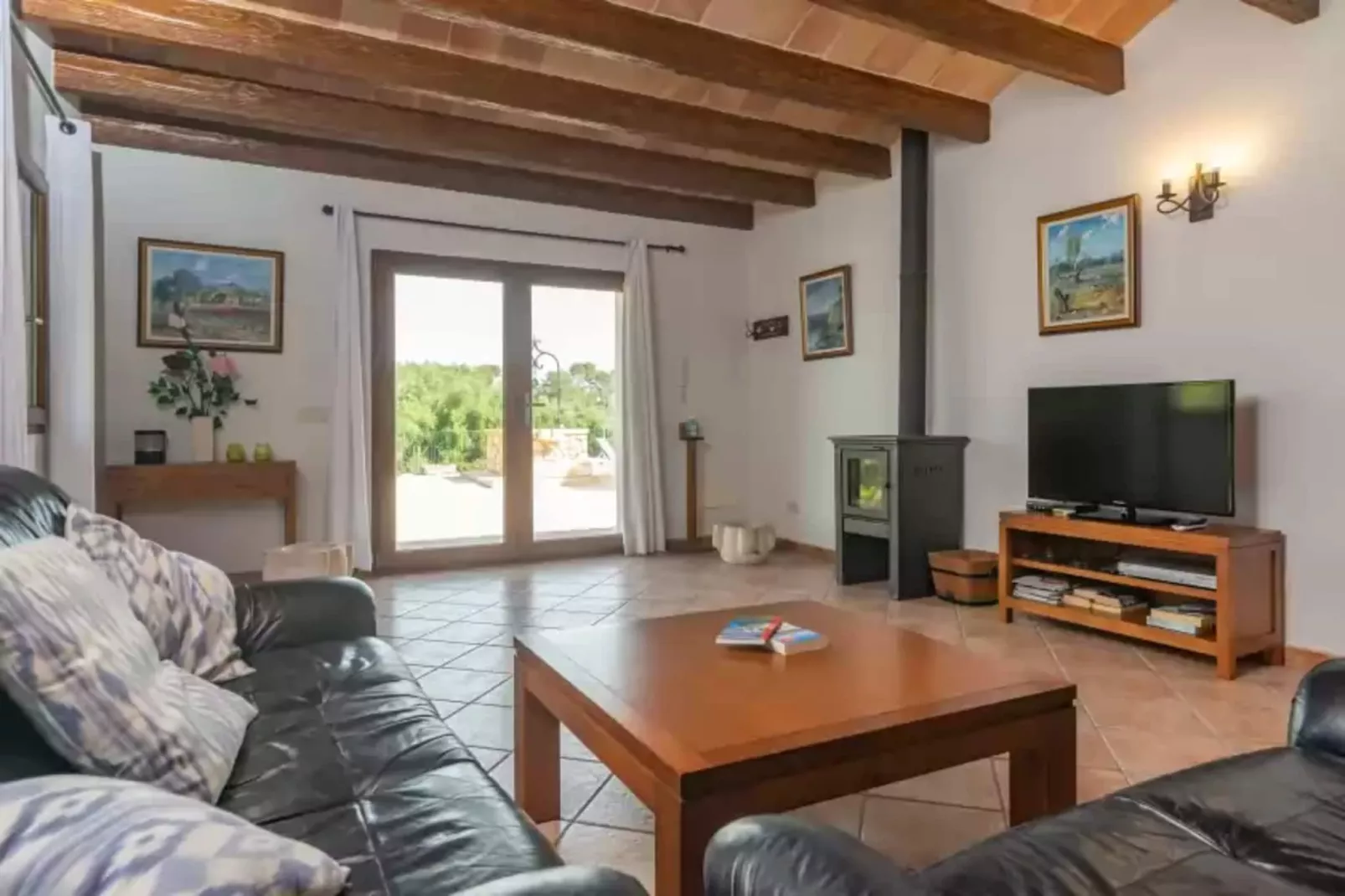 Son Barrigo-Living room