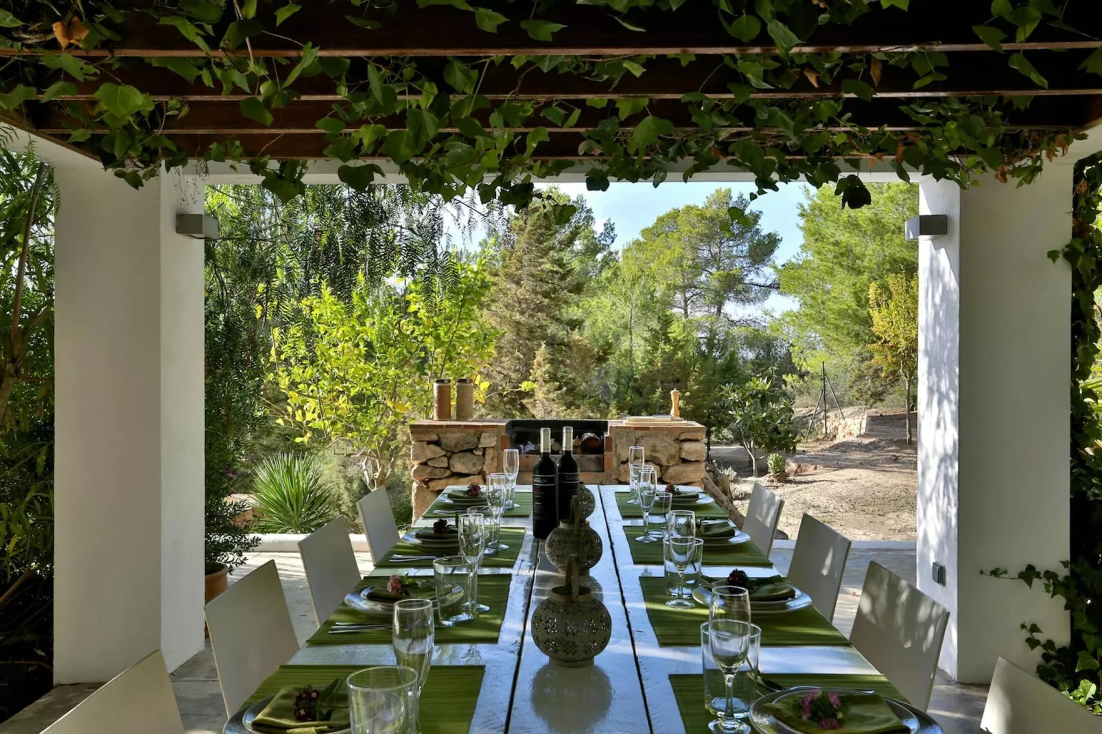 Las Palomas-Dining room