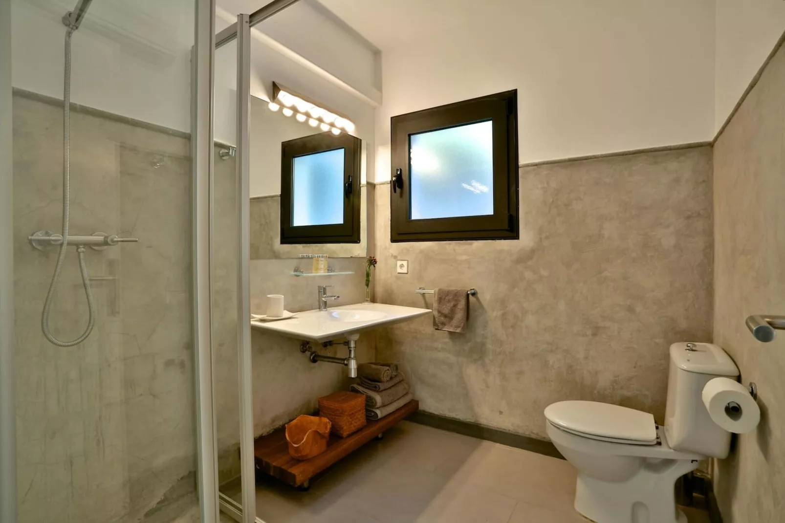 Las Palomas-Bathroom