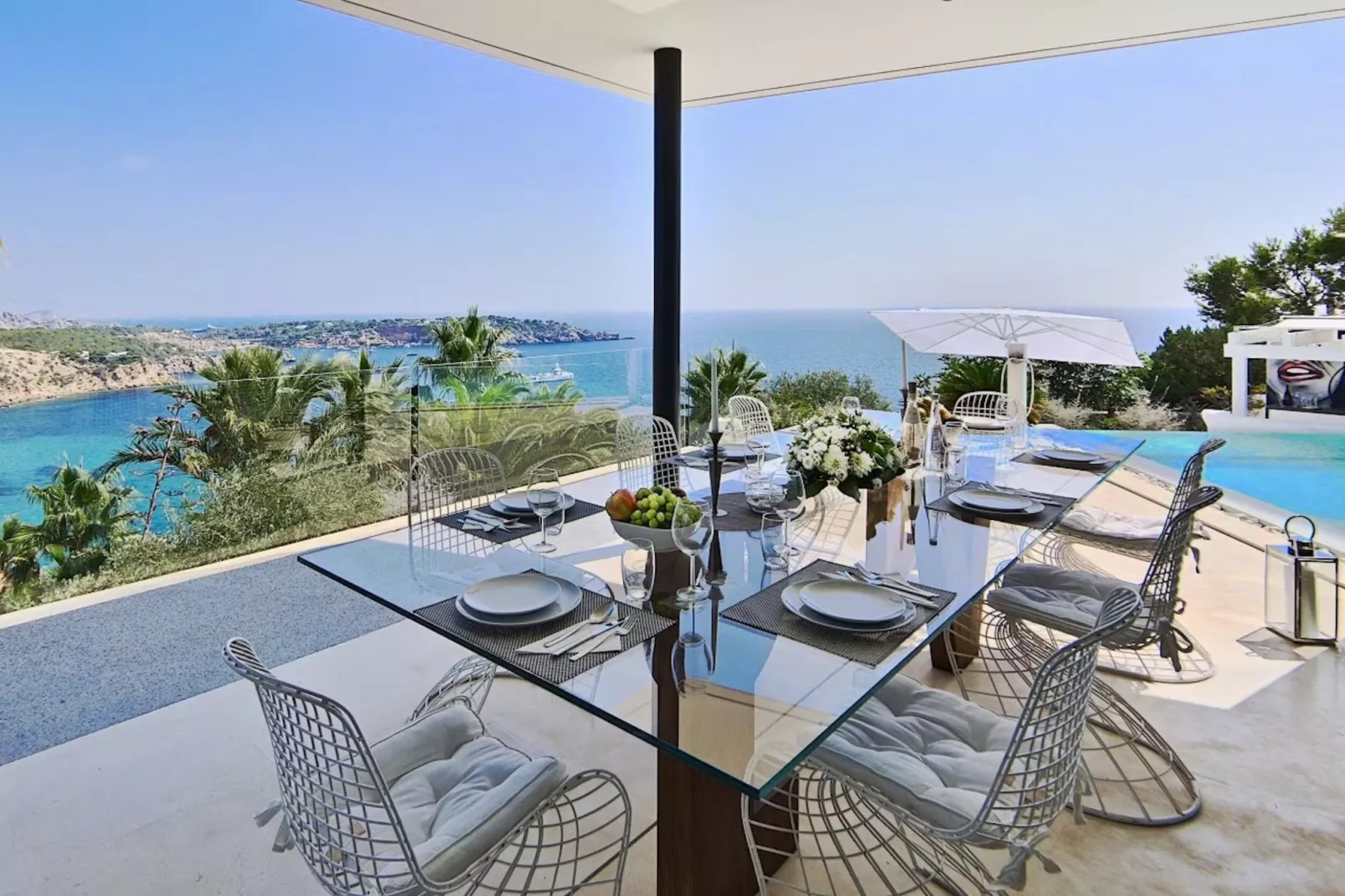 Villa Buena-Salle à manger