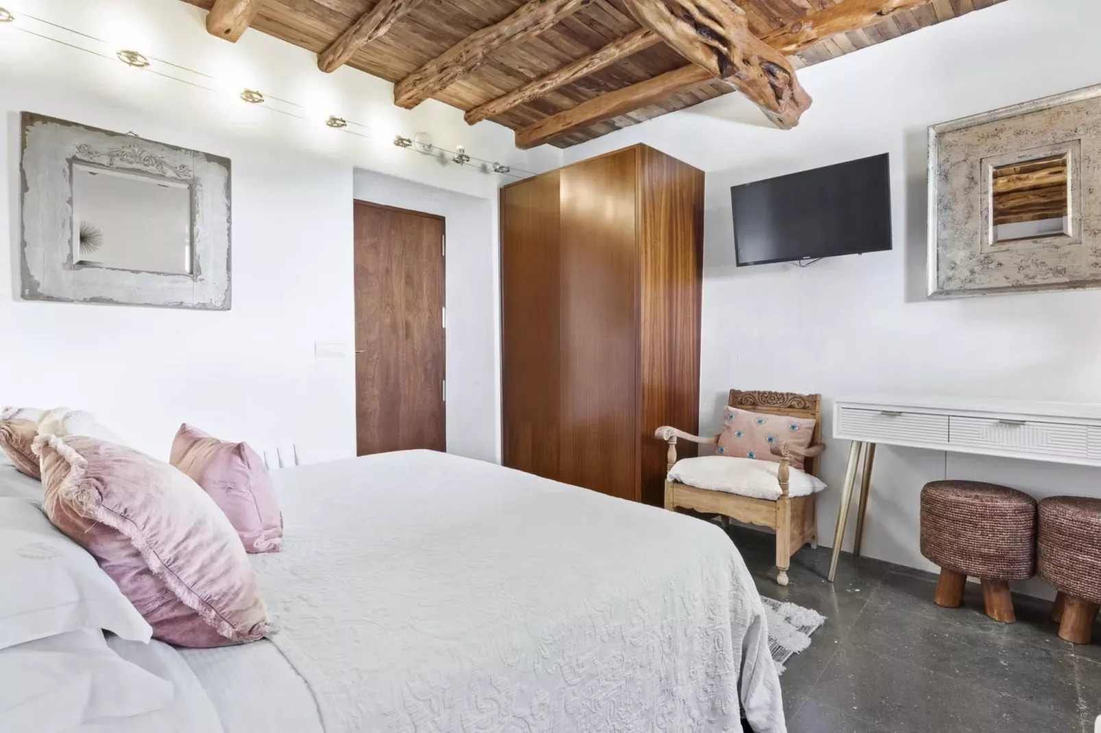 Cel Blau-Bedroom