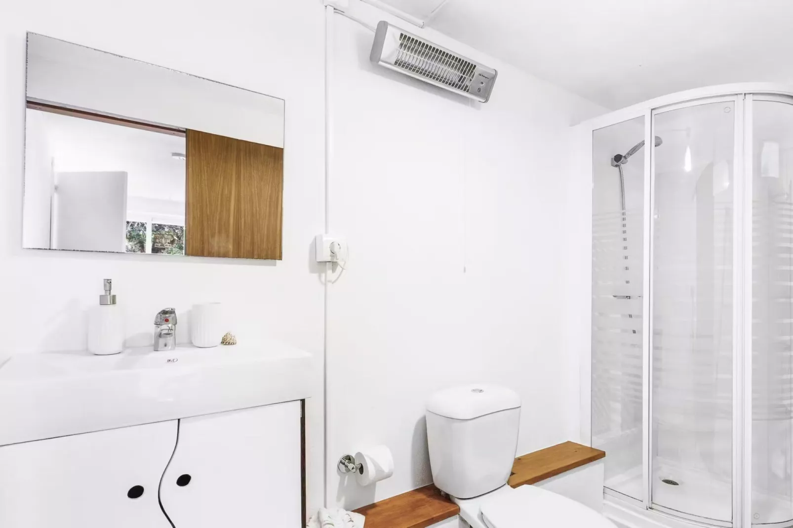 Cel Blau-Bathroom