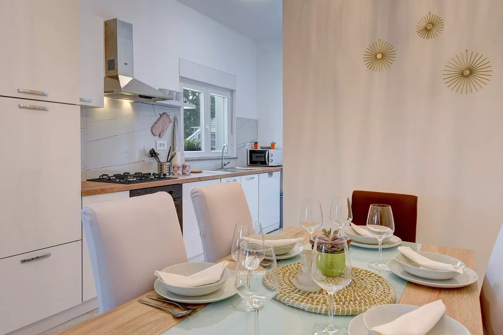 Apartment Vala-Kitchen