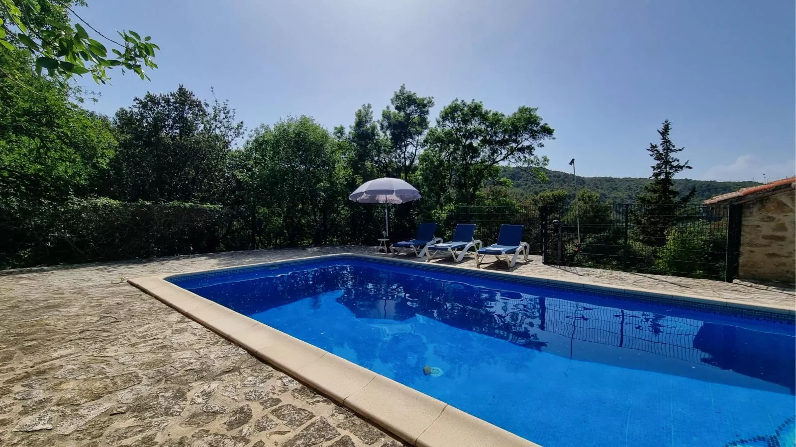 La Roche 6-Pool