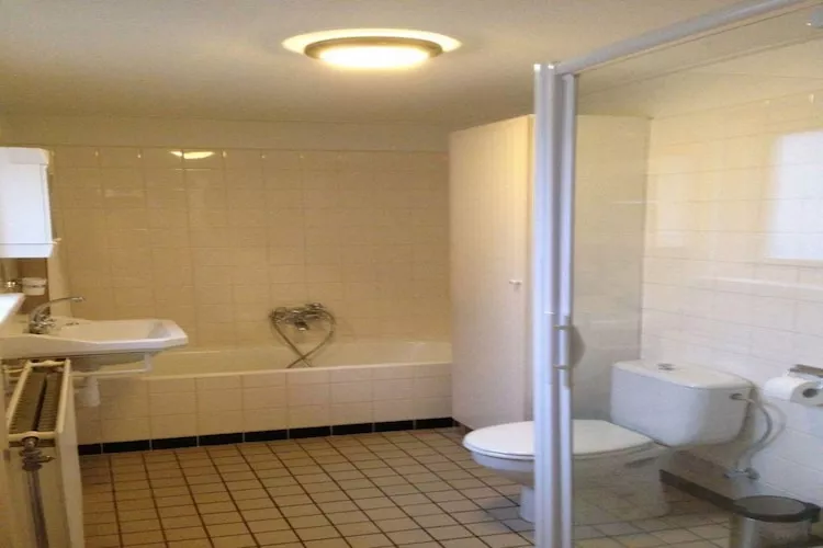 2e Zandstraat 9 Breskens-Salle de bain