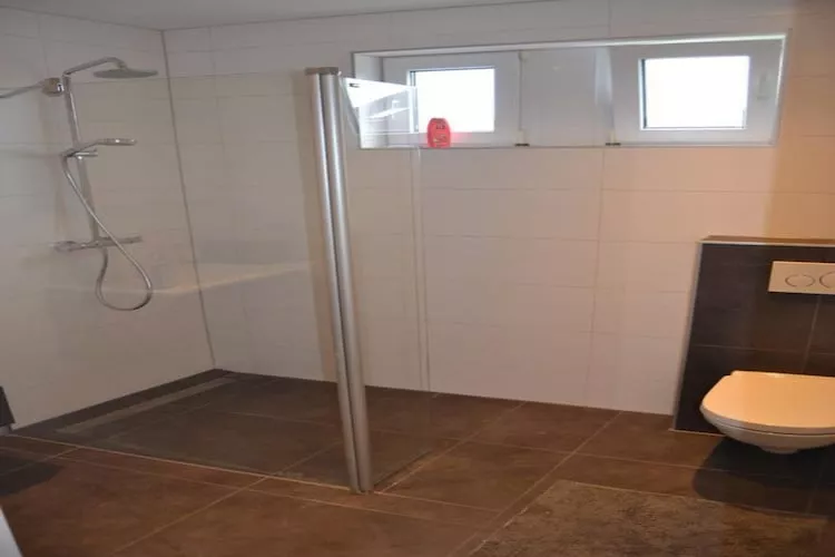 Het Heem 69 Breskens-Bathroom