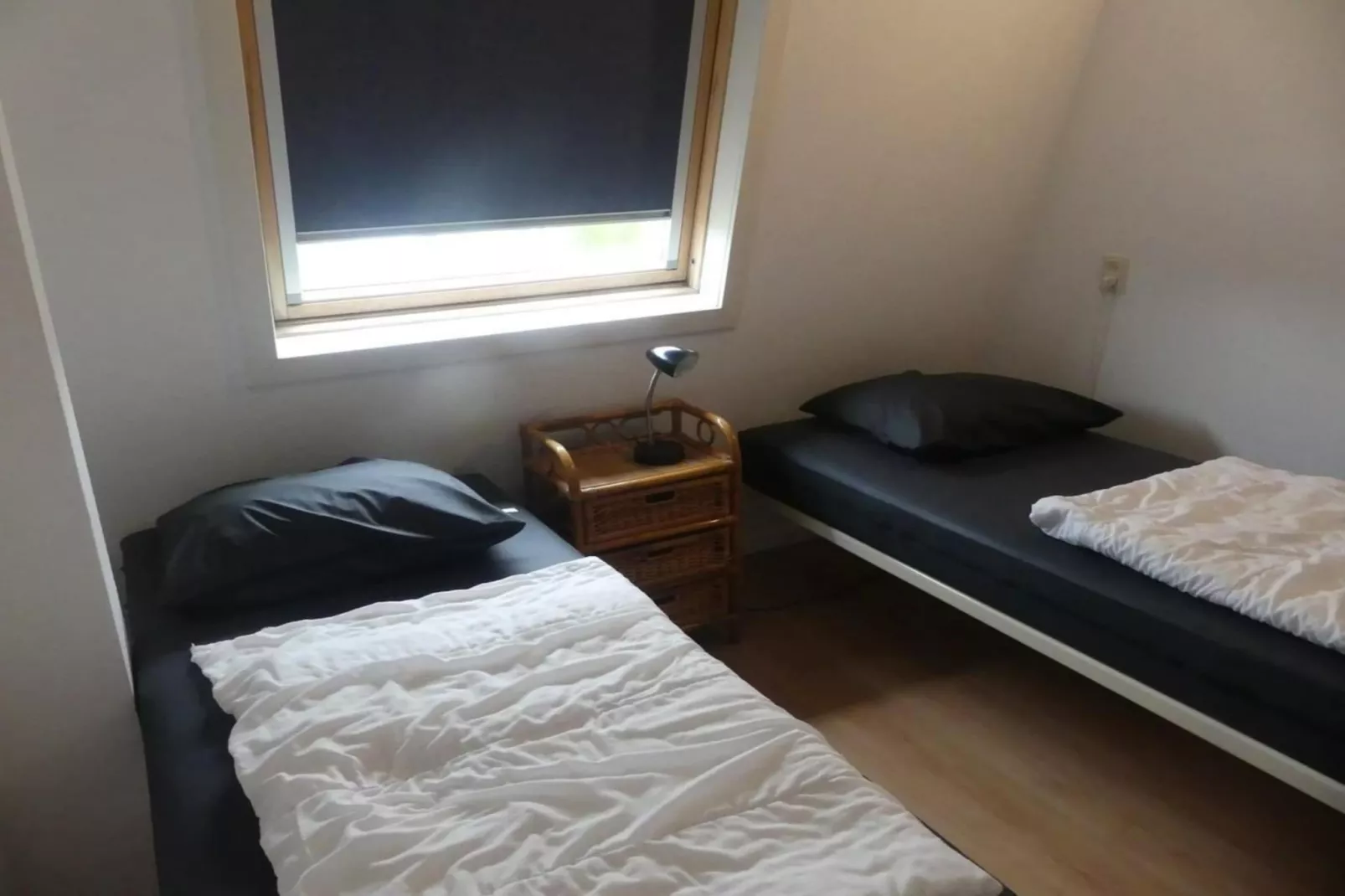 Schoneveld 32 Zeester Breskens-Bedroom