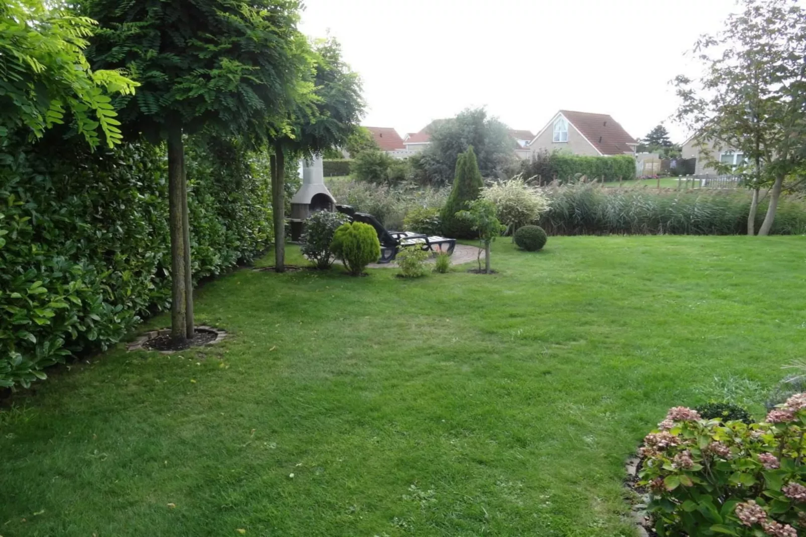 Scheldeveste 161 ZwinBreskens-Gardens summer