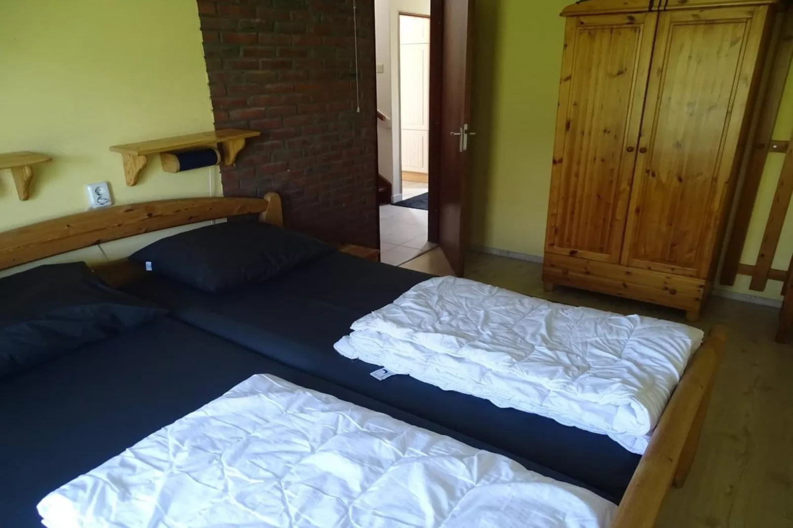 Schoneveld 36 Zeester Breskens-Bedroom